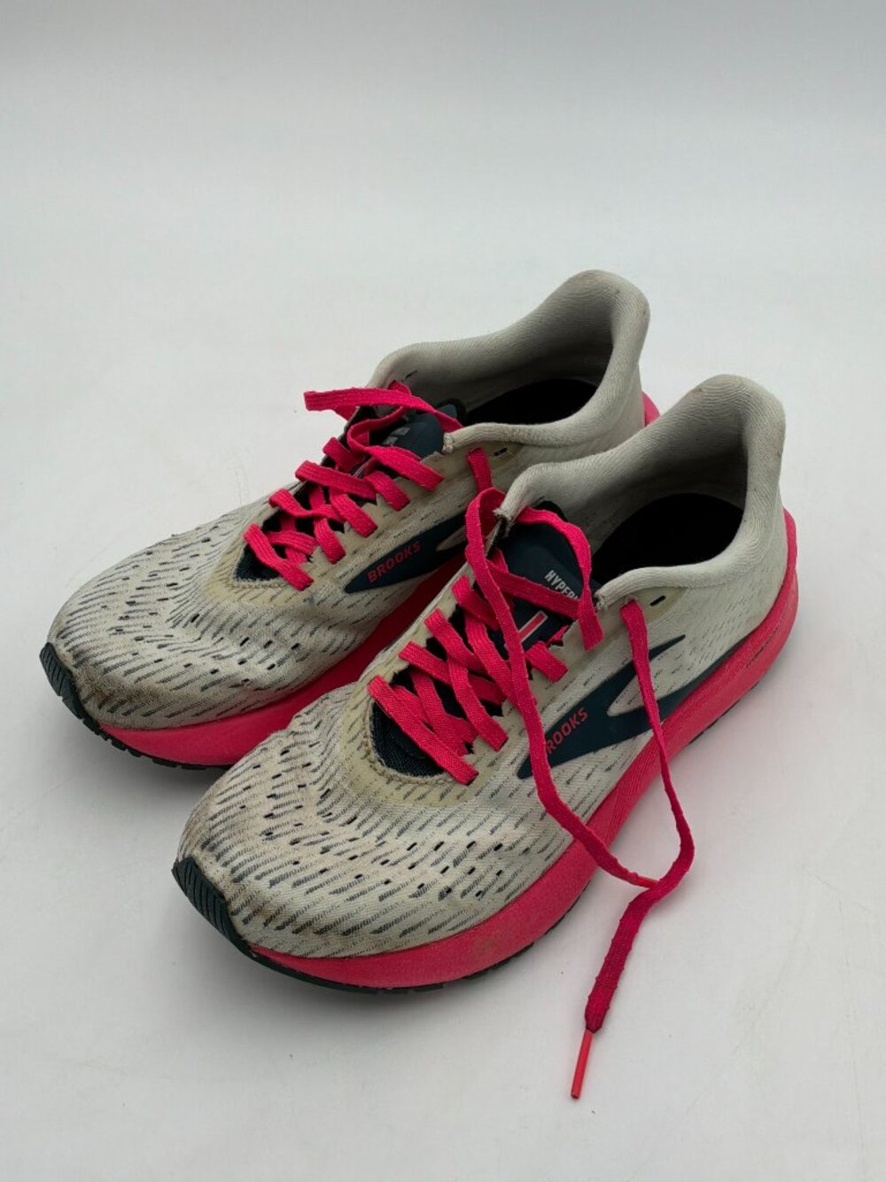 Brooks Hyperion Tempo 1203281B110 White Running Athletic Shoes Size 8 B Women